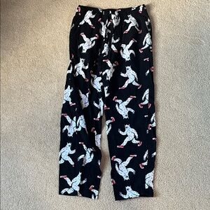 Old Navy Men’s Yeti Christmas Flannel Pajama Pants